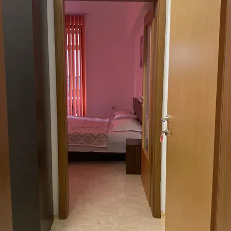Stamopolu Parter Big Appartement *